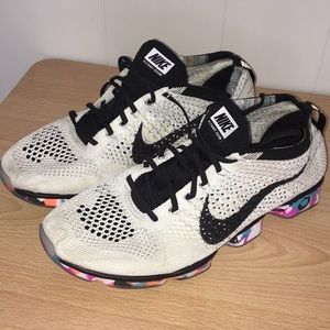Nike Flynit Zoom Workout Sneaker